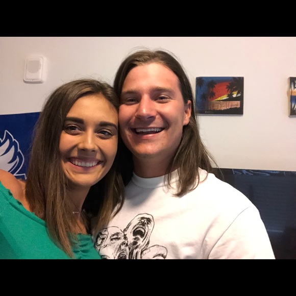 Meet your Posher, Olivia - Picture 1 of 1